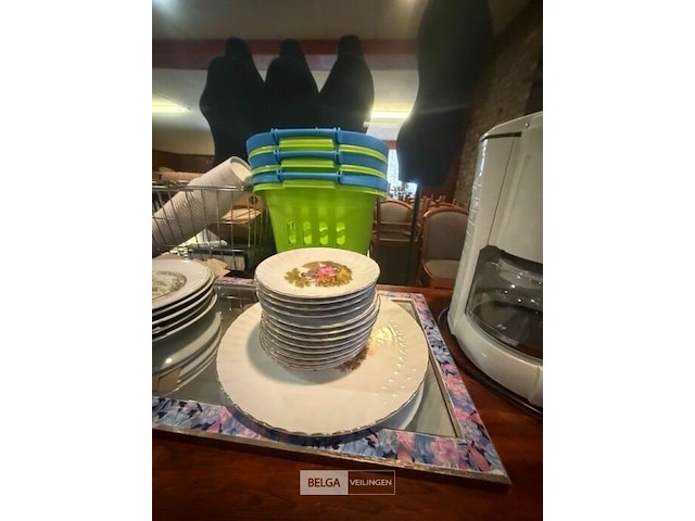 Partij diverse borden - afbeelding 9 van  11