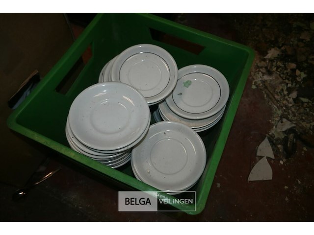 Partij diverse borden - afbeelding 2 van  9