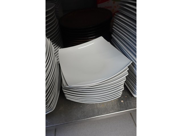 Partij diverse borden - afbeelding 9 van  13