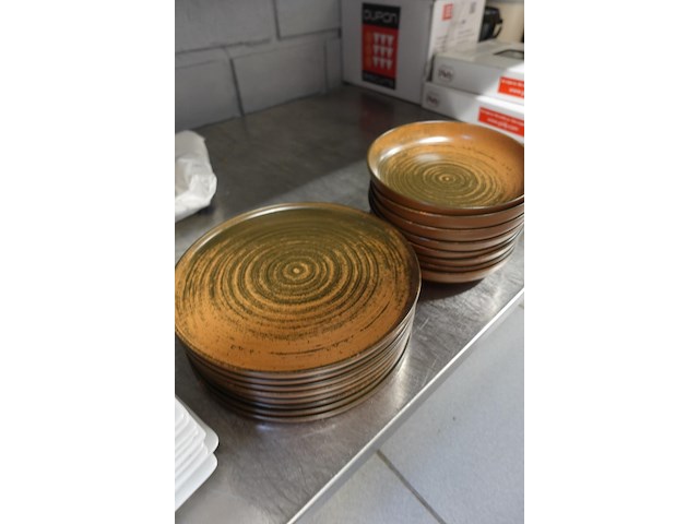 Partij diverse borden - afbeelding 11 van  13