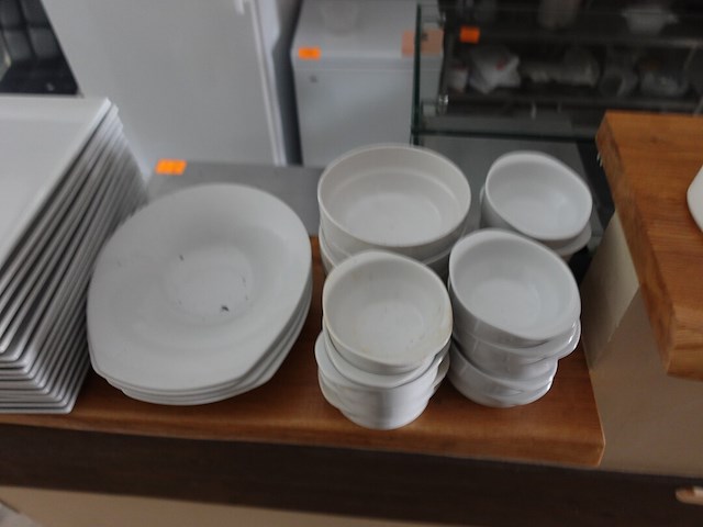 Partij diverse borden - afbeelding 5 van  6