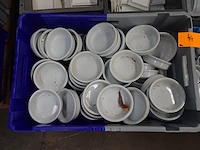 Partij diverse borden - afbeelding 8 van  9