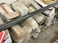 Partij diverse bouw- en bevestigingsmateriaal - afbeelding 11 van  14