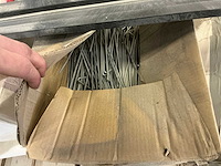 Partij diverse bouw- en bevestigingsmateriaal - afbeelding 12 van  14