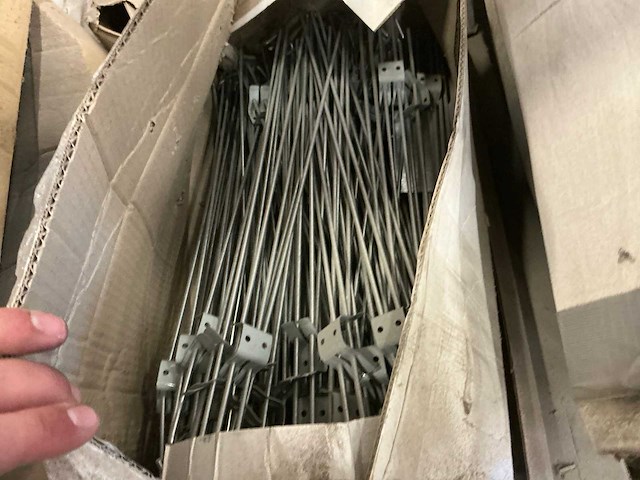 Partij diverse bouw- en bevestigingsmateriaal - afbeelding 13 van  14