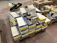 Partij diverse bouw- en bevestigingsmaterialen - afbeelding 2 van  17