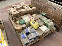 Partij diverse bouw- en bevestigingsmaterialen - afbeelding 3 van  17