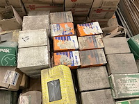 Partij diverse bouw- en bevestigingsmaterialen - afbeelding 28 van  37