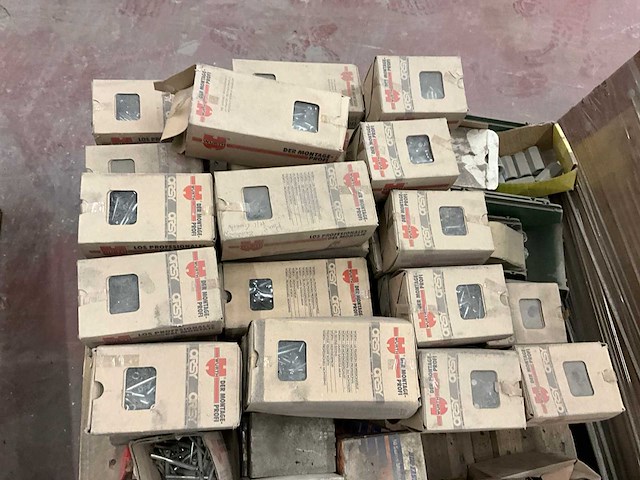 Partij diverse bouw- en bevestigingsmaterialen - afbeelding 4 van  17