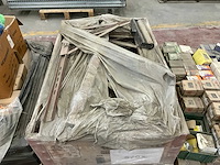 Partij diverse bouw- en bevestigingsmaterialen - afbeelding 5 van  17