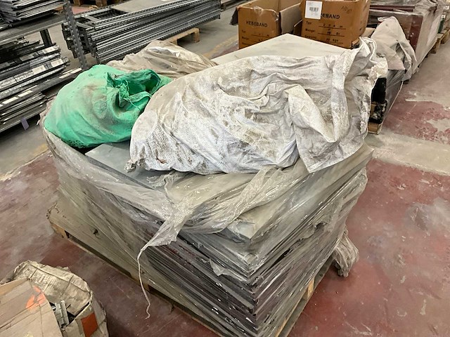 Partij diverse bouw- en bevestigingsmaterialen - afbeelding 7 van  17
