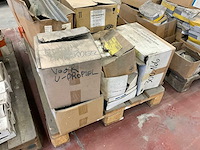 Partij diverse bouw- en bevestigingsmaterialen - afbeelding 13 van  17
