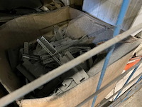 Partij diverse bouw- en bevestigingsmaterialen - afbeelding 19 van  24