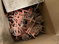 Partij diverse bouw- en bevestigingsmaterialen - afbeelding 14 van  32