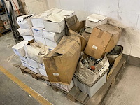 Partij diverse bouw- en bevestigingsmaterialen - afbeelding 25 van  32