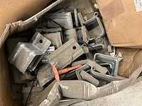 Partij diverse bouw- en bevestigingsmaterialen - afbeelding 7 van  10