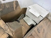 Partij diverse bouw- en bevestigingsmaterialen - afbeelding 31 van  32