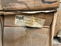 Partij diverse bouw- en bevestigingsmaterialen - afbeelding 29 van  32