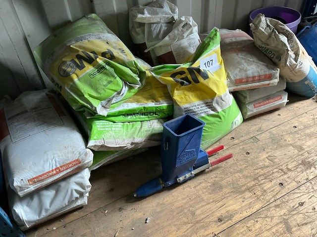 Partij diverse bouwmaterialen - afbeelding 1 van  6