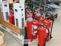 Partij diverse brandblusapparaten - afbeelding 2 van  5