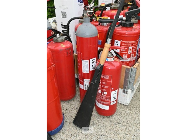 Partij diverse brandblusapparaten - afbeelding 3 van  5