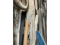 Partij diverse buizen en afstrijklatten - afbeelding 7 van  10