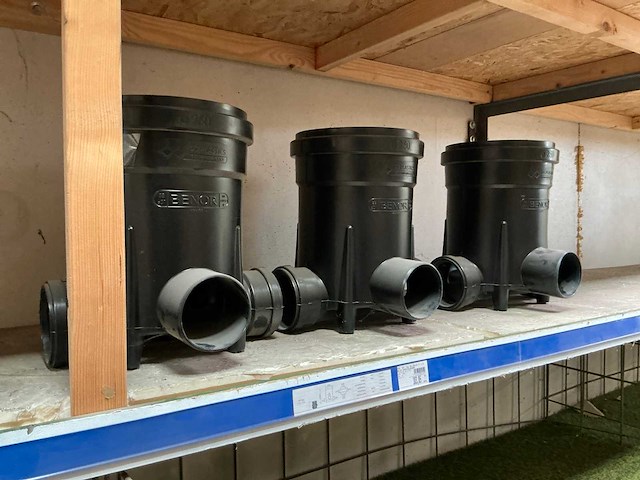 Partij diverse buizen - afbeelding 2 van  19