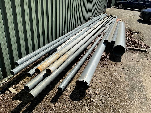Partij diverse buizen - afbeelding 1 van  1