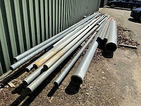 Partij diverse buizen - afbeelding 1 van  1