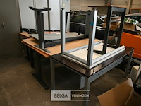 Partij diverse bureautafels - afbeelding 1 van  6