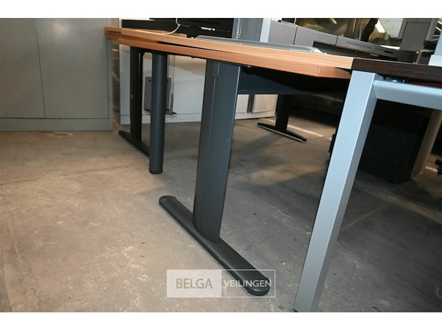 Partij diverse bureautafels - afbeelding 3 van  6