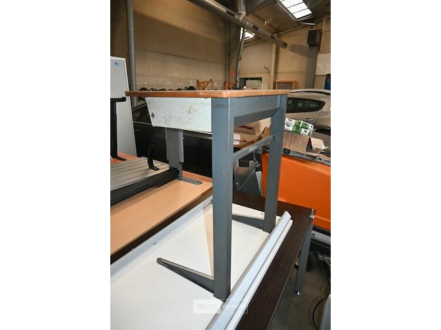 Partij diverse bureautafels - afbeelding 5 van  6