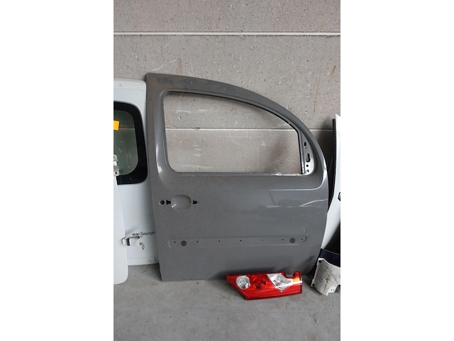 Partij diverse carrosserie onderdelen kangoo - afbeelding 7 van  13