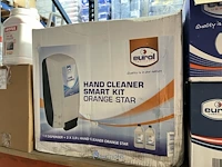 Partij diverse chemicaliën en oliën eurol - afbeelding 11 van  28