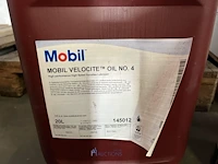 Partij diverse chemicaliën en oliën - afbeelding 4 van  12