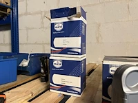 Partij diverse chemicaliën en onderhoudsproducten - afbeelding 2 van  14
