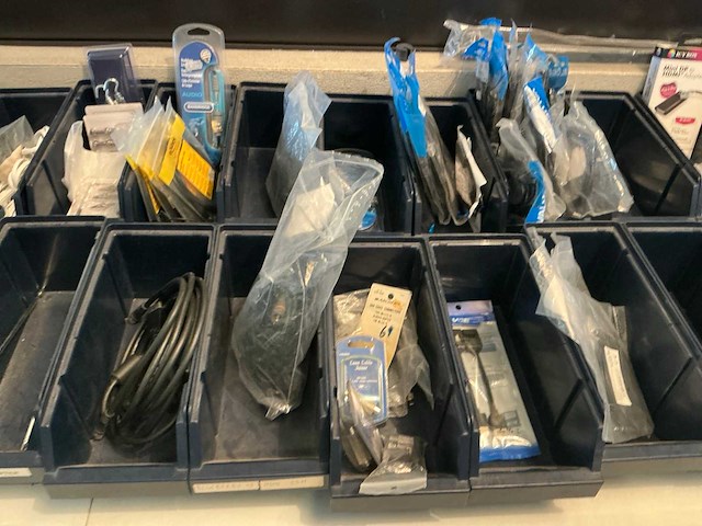 Partij diverse connectoren - afbeelding 2 van  11