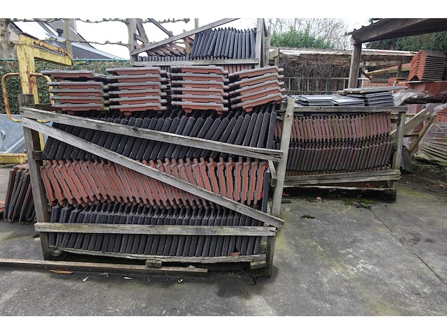 Partij diverse dakpannen - afbeelding 8 van  8