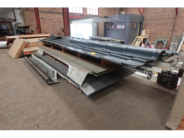 Partij diverse dakplaten - afbeelding 1 van  2