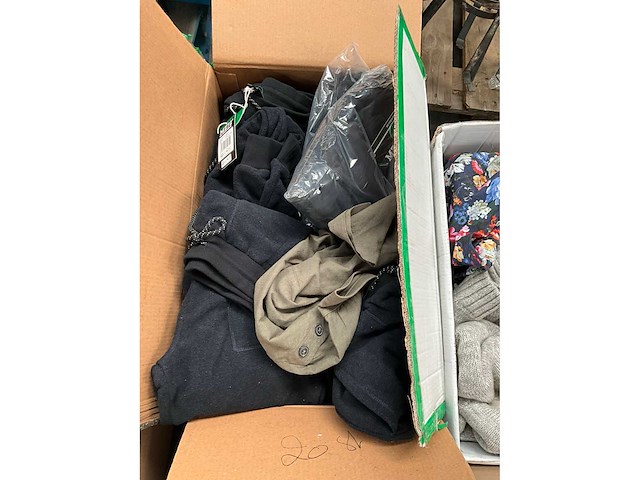 Partij diverse dameskleding (ca. 99x) - afbeelding 4 van  6