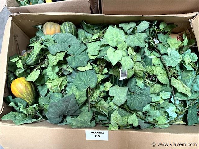 Partij diverse decoratie en hobbymateriaal - afbeelding 2 van  4