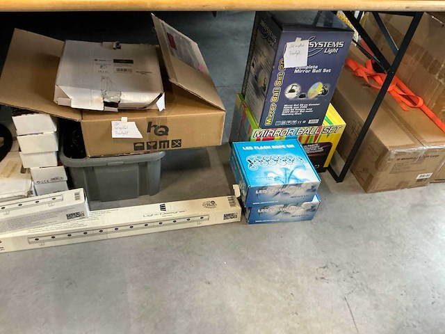 Partij diverse decoratieve feestverlichting - afbeelding 2 van  4