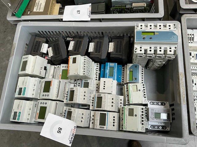 Partij diverse digitale meters - afbeelding 1 van  2