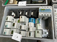 Partij diverse digitale meters - afbeelding 1 van  2