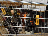 Partij diverse dranken, o.a. distilleria pilzer srl, met flessen wijn, mousserende wijn en gedistilleerd - afbeelding 2 van  3