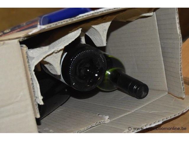 Partij diverse dranken, o.a. distilleria pilzer srl, met flessen wijn, mousserende wijn en gedistilleerd - afbeelding 3 van  3