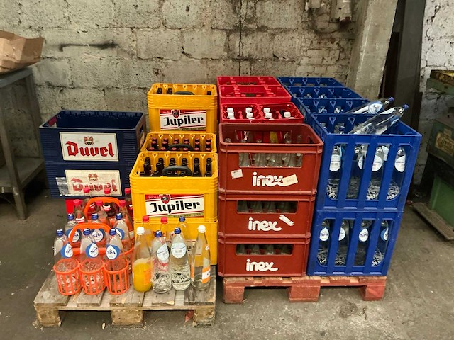 Partij diverse dranken - afbeelding 1 van  3