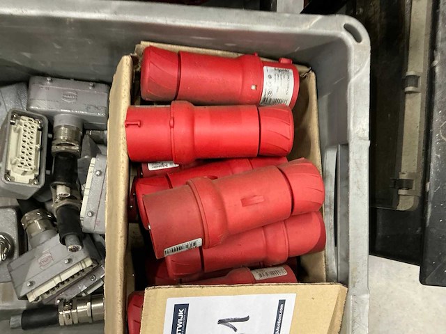 Partij diverse drijfkrachtstekkers - afbeelding 2 van  3