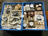 Partij diverse druk- en thermometers