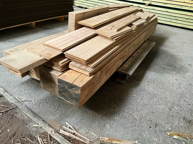 Partij diverse eiken balken (4x) en restanten - afbeelding 6 van  6